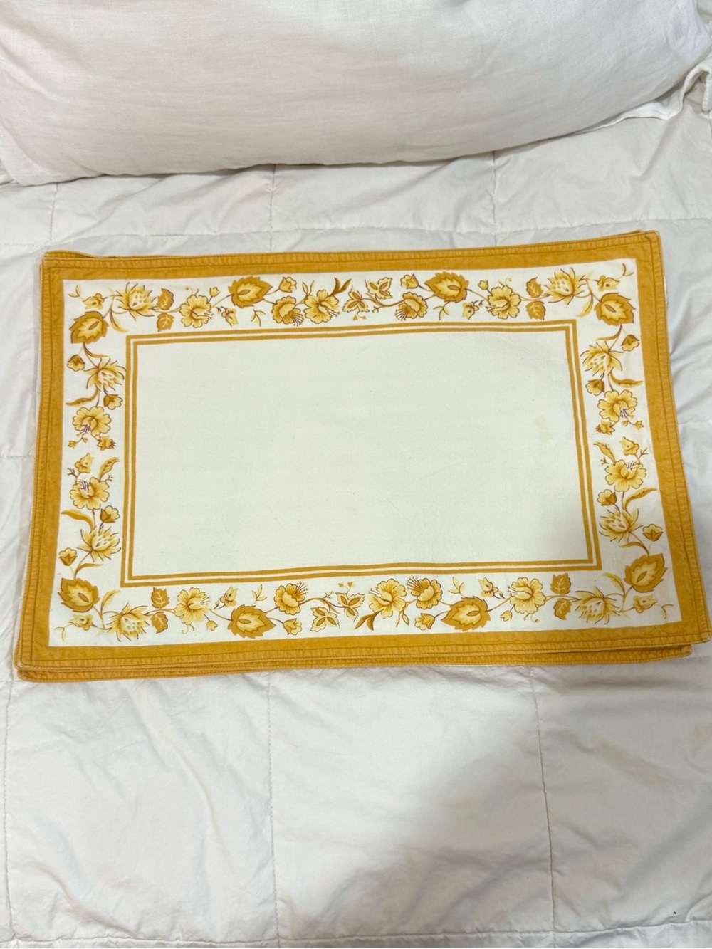 Longaberger Yellow Floral Border Table Placemat Reversible Cotton Set of 4